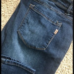 Women’s ankle length jeans